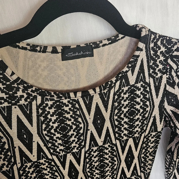 Seduction Geometric Bodycon Asymmetrical Dress w/ Velvet Accent - Picture 5 of 7